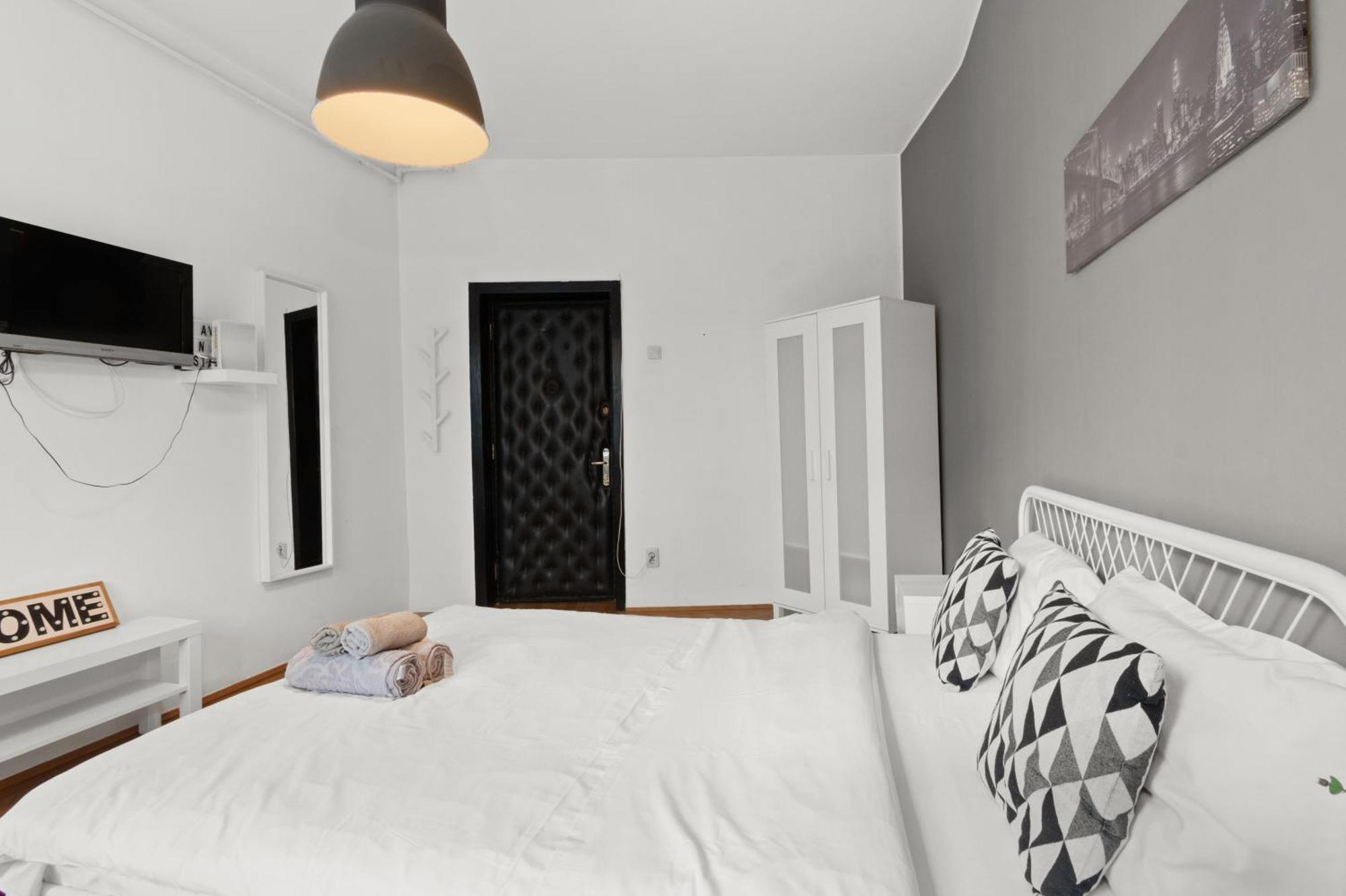 Old Town Studio 23B Apartment บูคาเรสต์ ภายนอก รูปภาพ